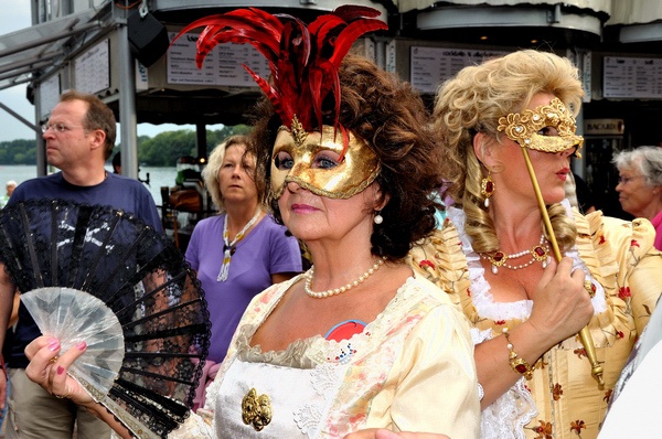 Maskenparade   100.jpg